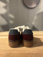 Vinröda Sneakers