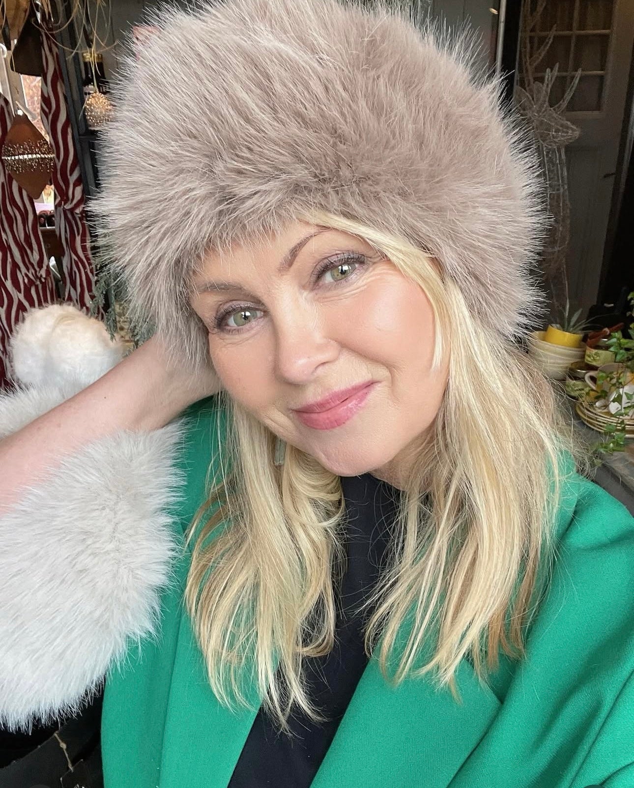 Fake fur Headband w elastic