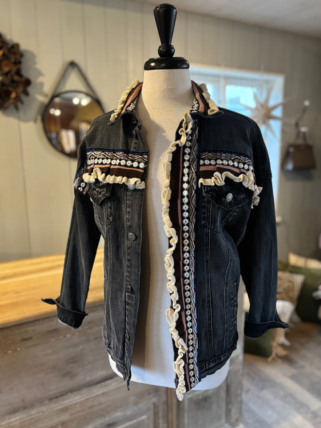Jeans jacka med detaljer